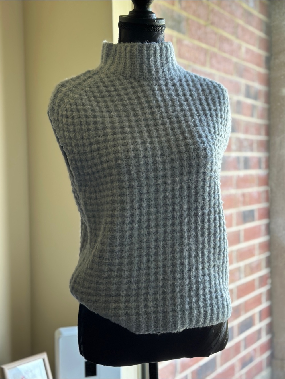 John + Jenn Light Gray Chunky Knit Mock Neck Vest